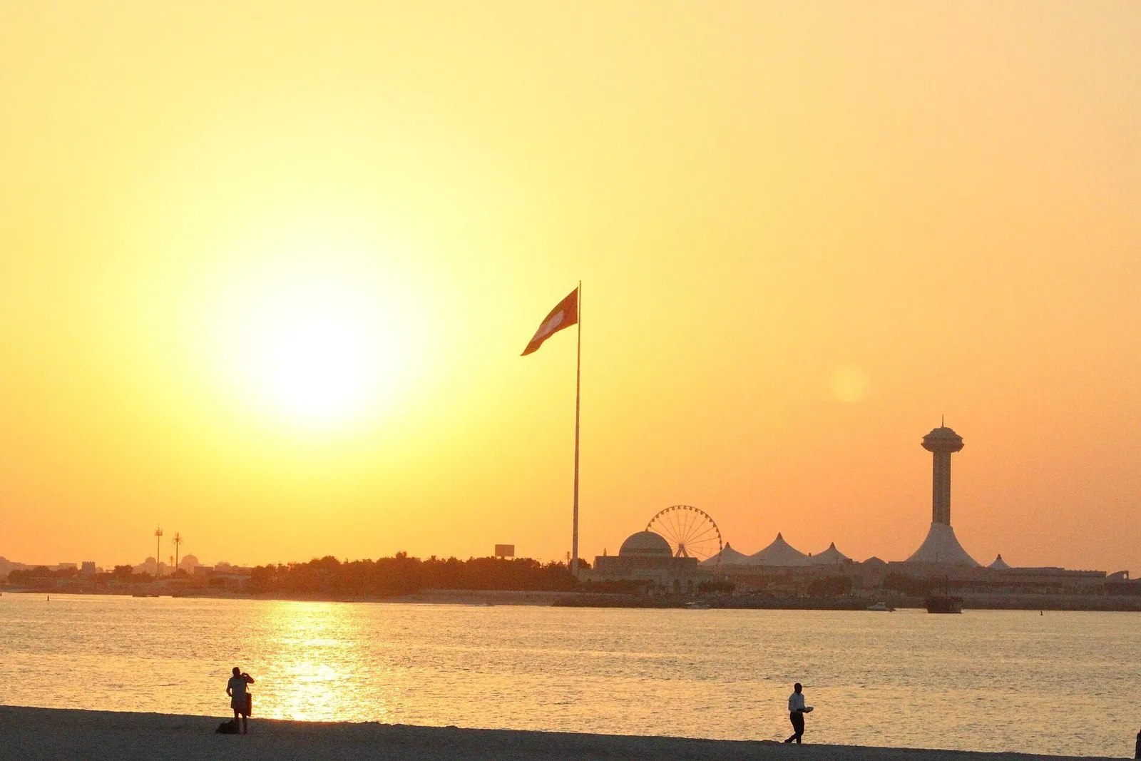 Sunset on the Corniche beach, Abu Dhabi