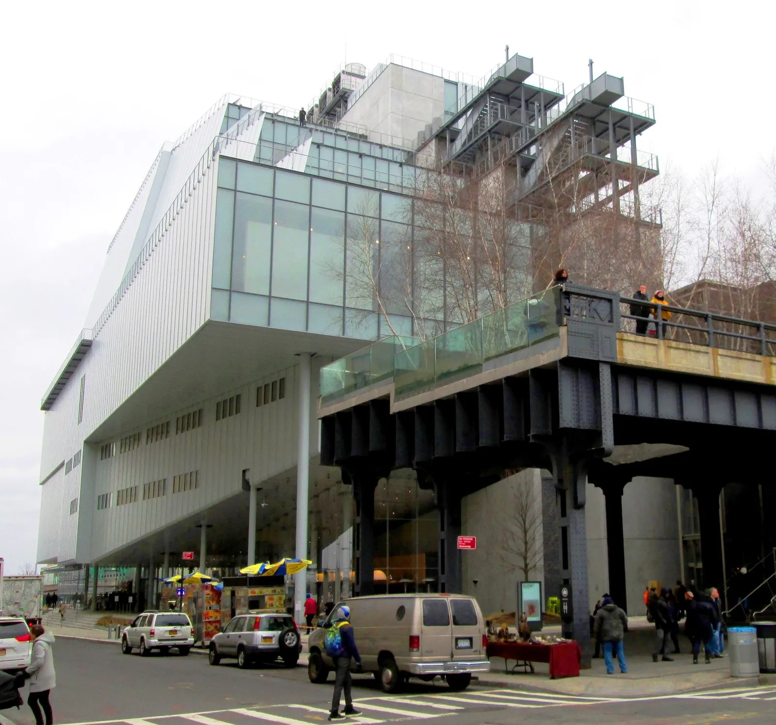 The Whitney Museum from the street, with the end of the High Line beside it