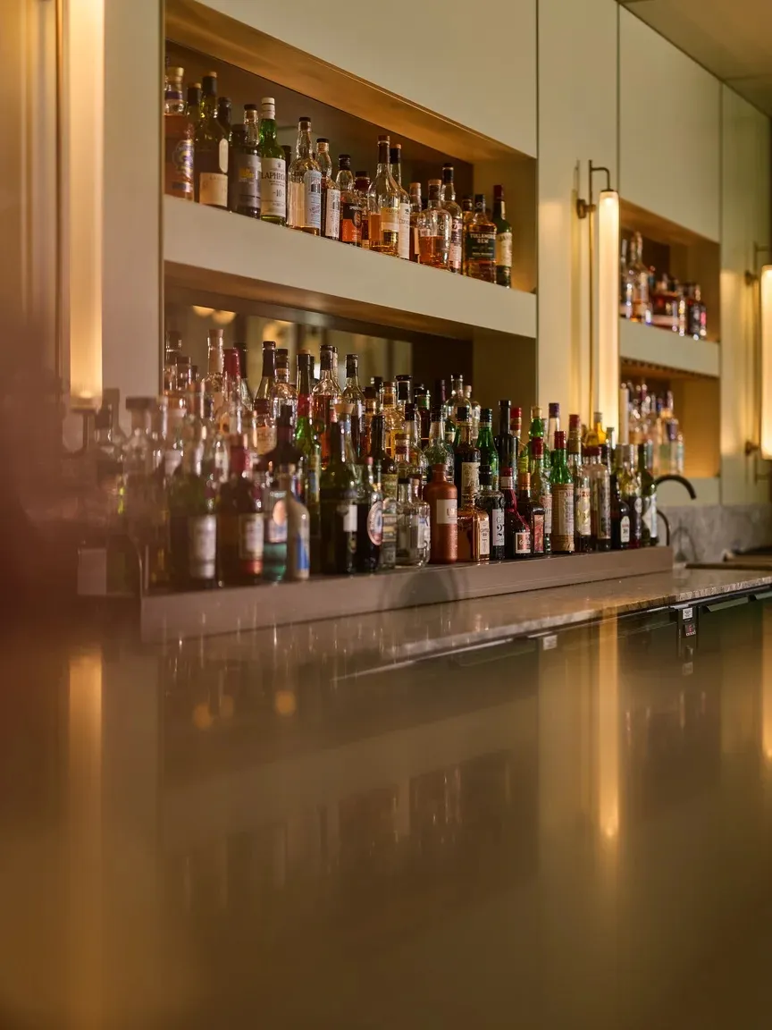 The bar counter and mirrors