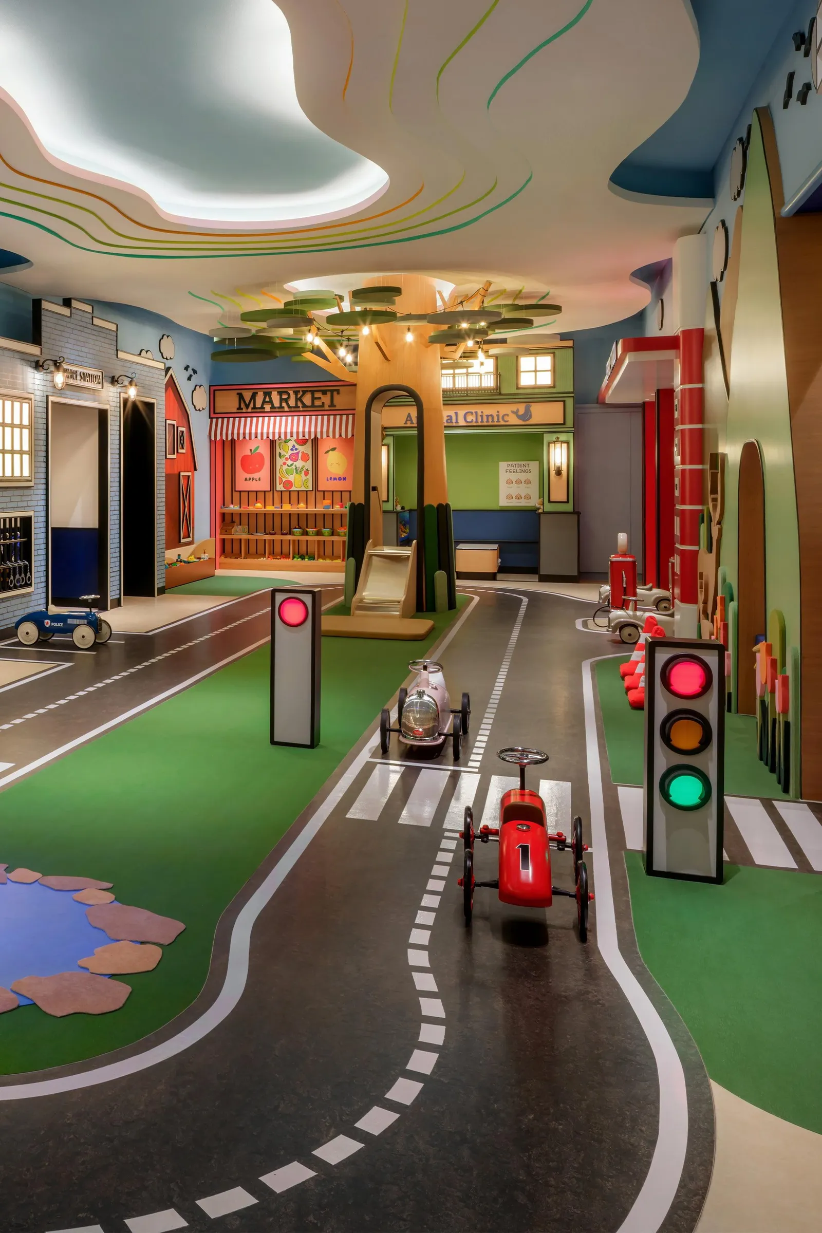 The Atlantis Explorers Club playroom with miniature roads and traffic lights