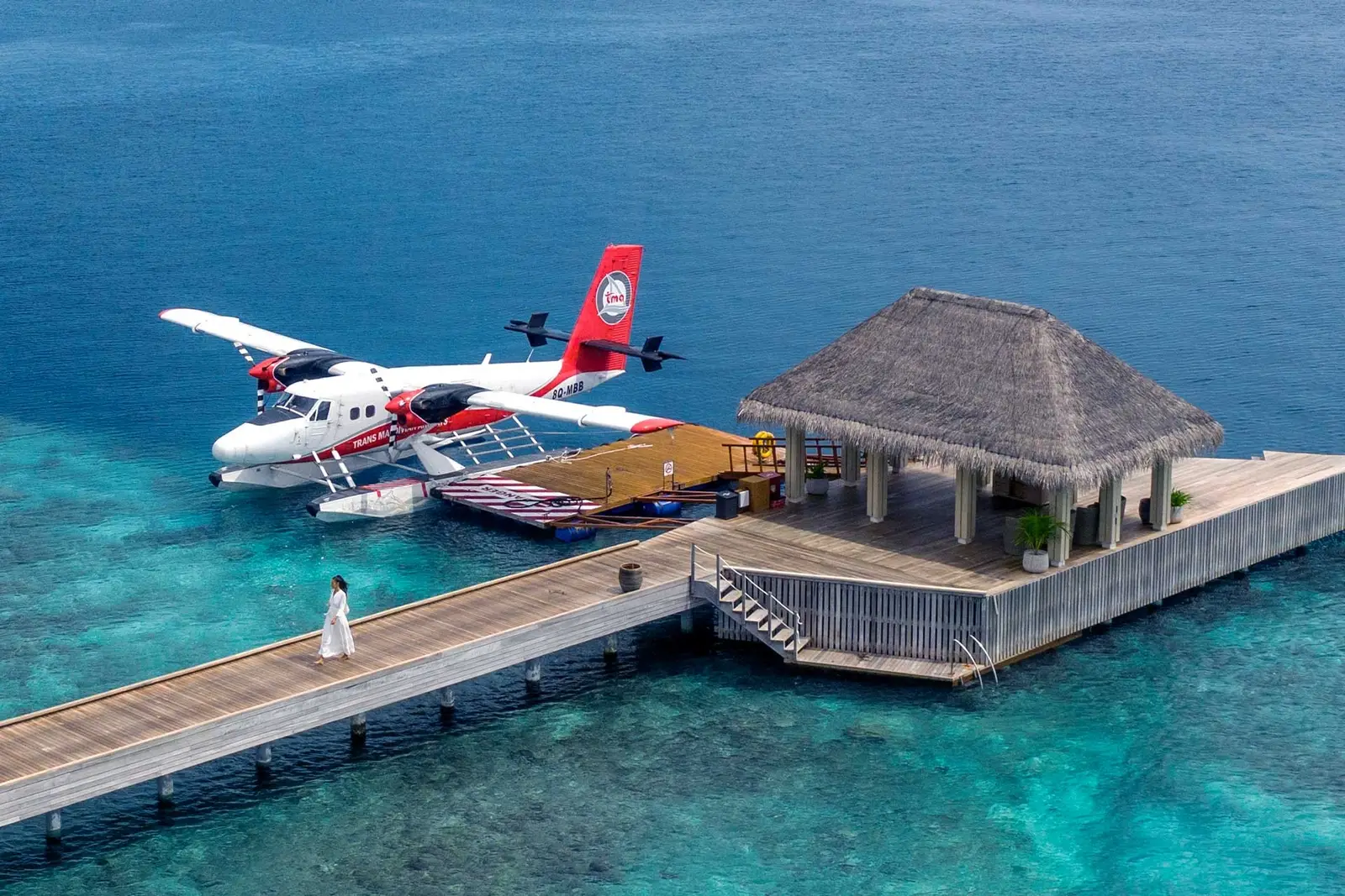The seaplane beside the resort jetty