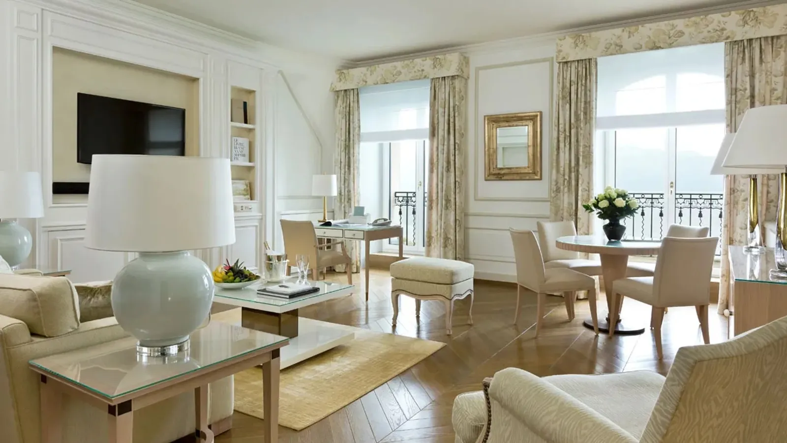 Duplex Suite Lake Geneva View