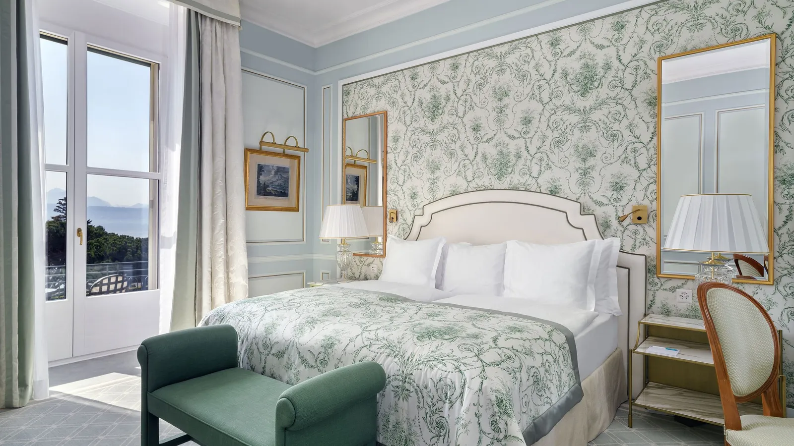 Riviera Suite Lake Geneva