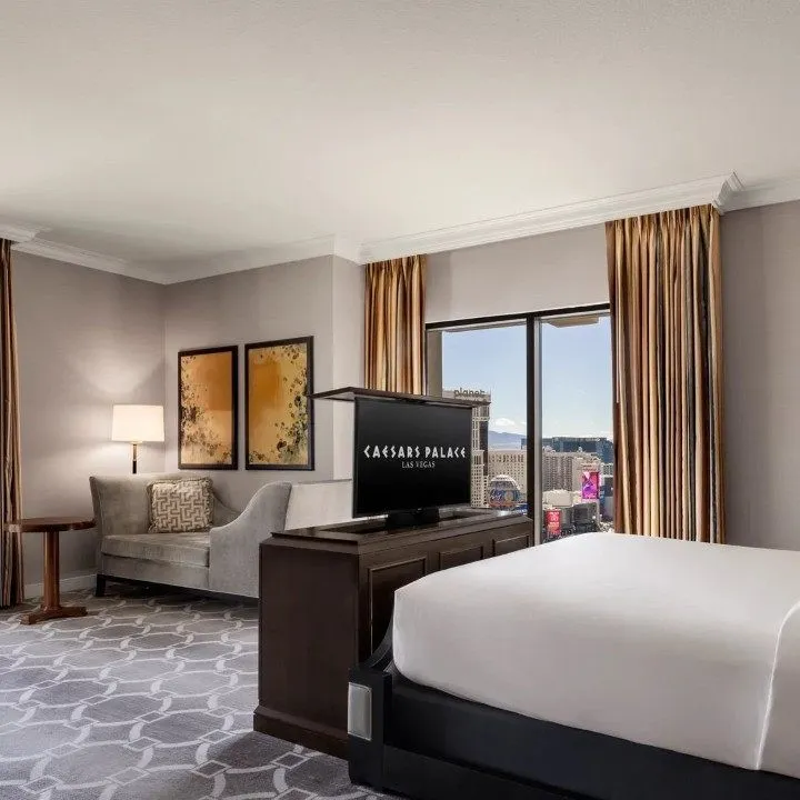 Augustus Premium Suite | 1 King