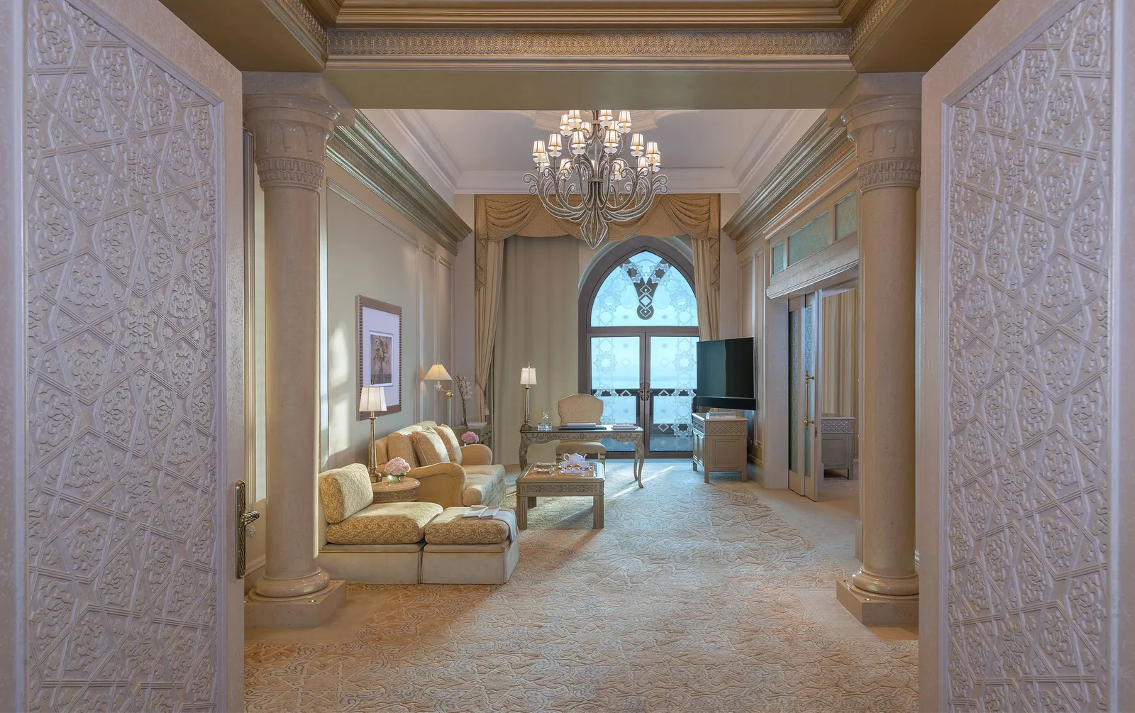 Official photograph of the Deluxe Palace Suite category at Emirates Palace
