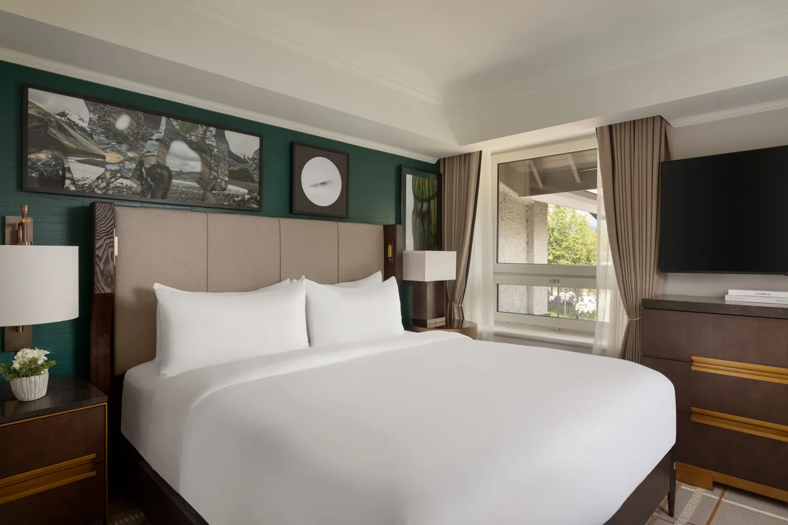Gatehouse Suite