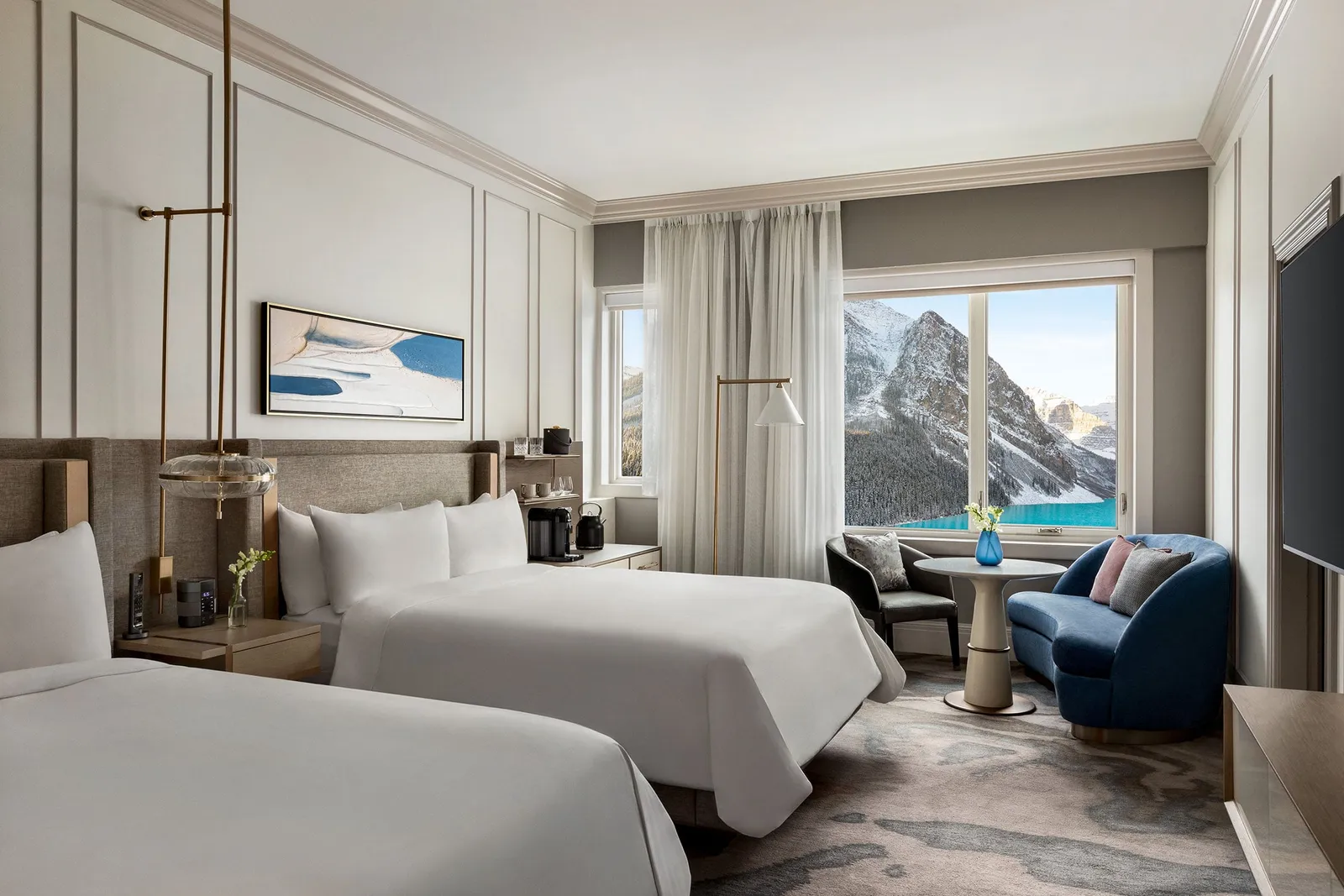 Deluxe Lakeview Room