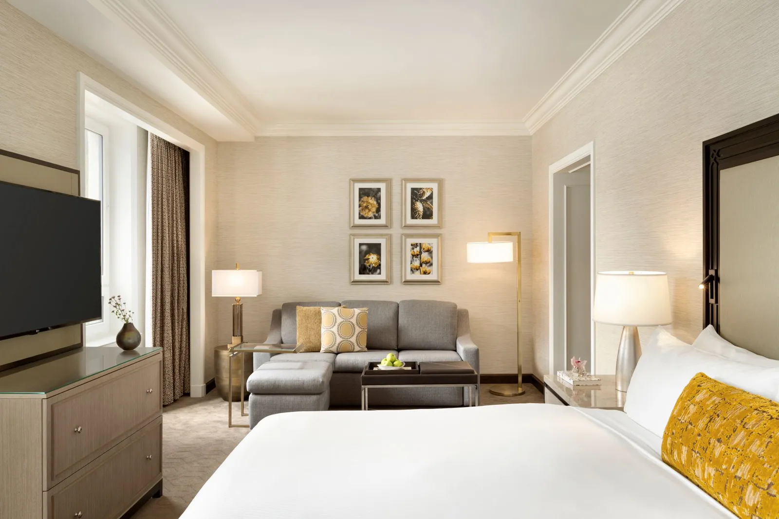 Fairmont Gold Junior Suite Lakeview