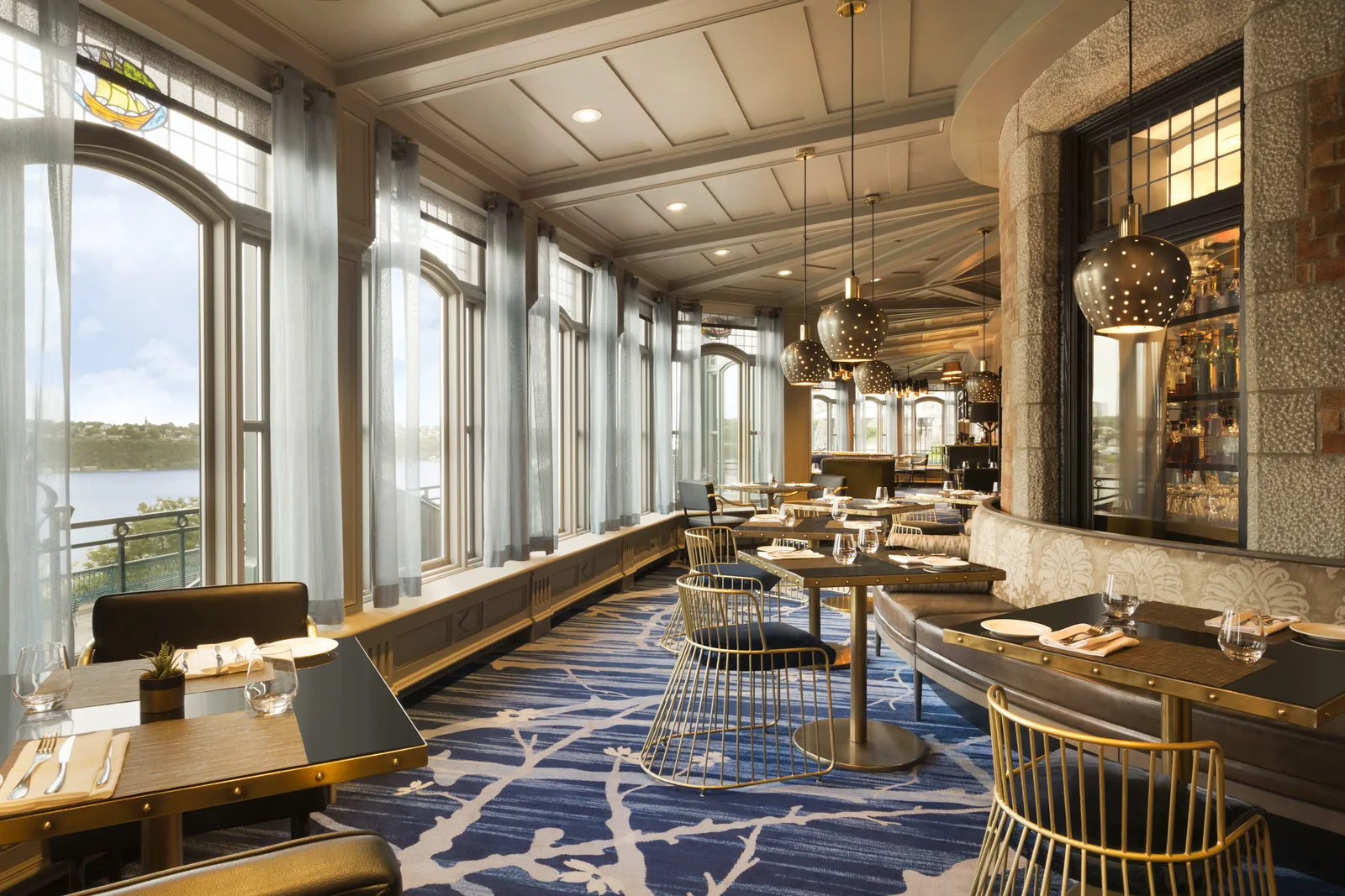 La sala del bistrot Le SAM