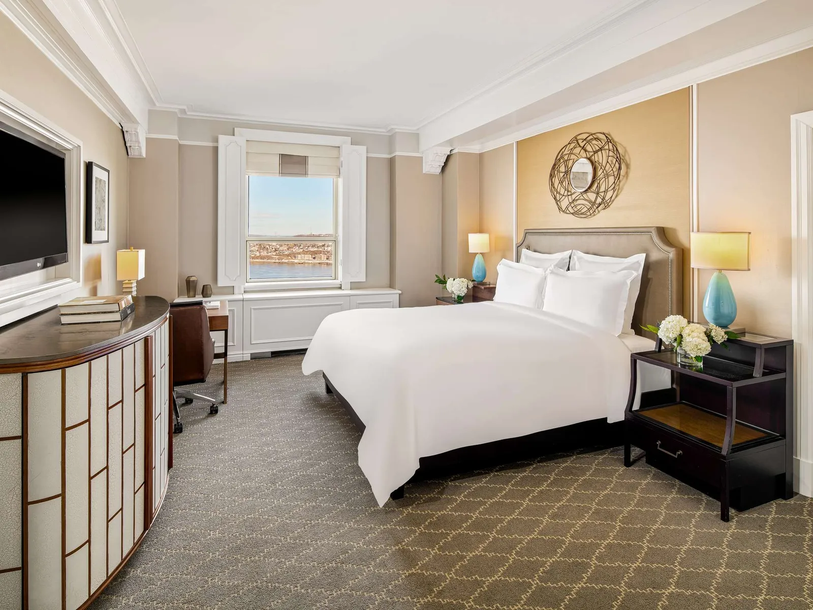 Deluxe River View King