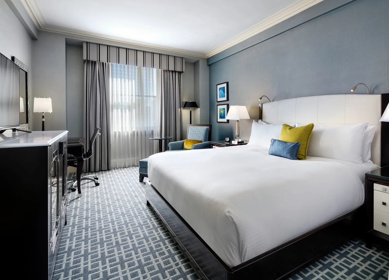 Fairmont King Luxury