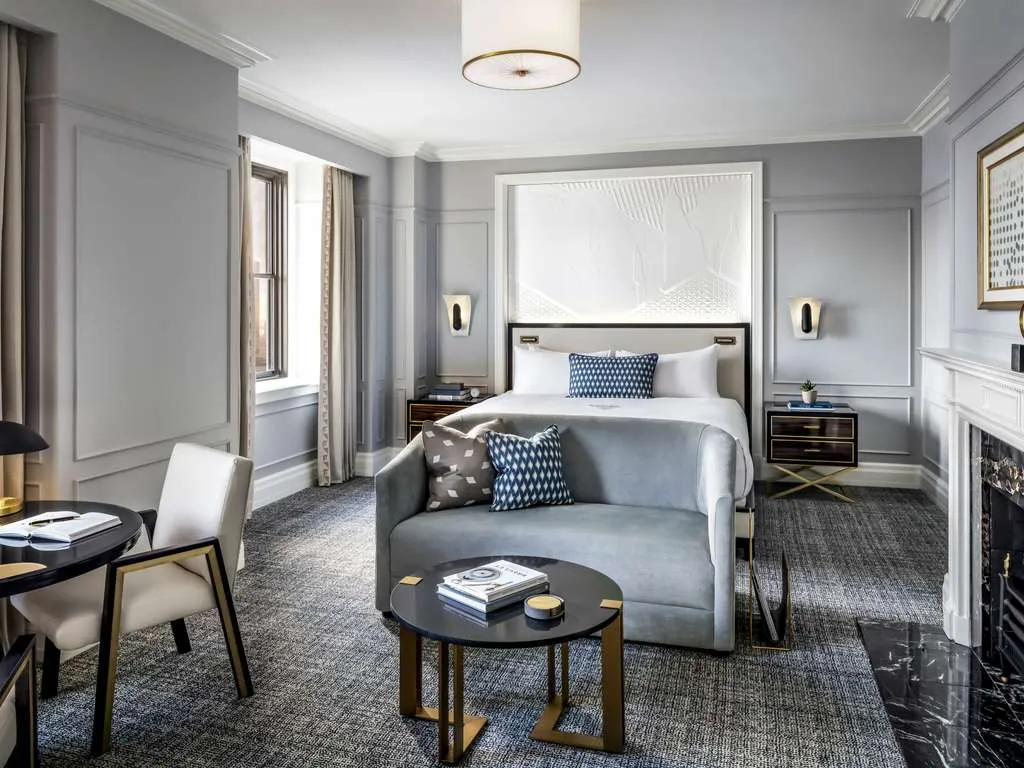 Fairmont Gold Studio Suite King