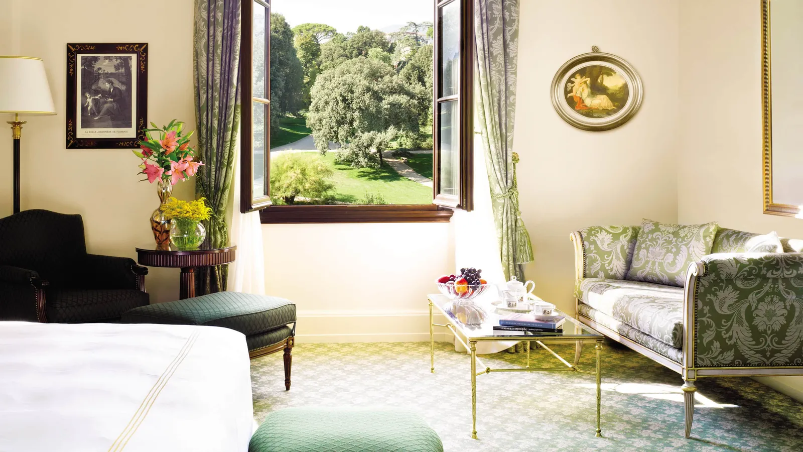 Four Seasons Room at Four Seasons Firenze