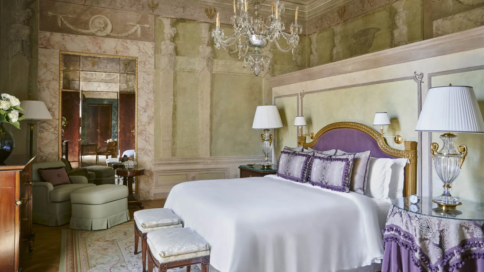 Historical Three-Bedroom Suite at Four Seasons Firenze