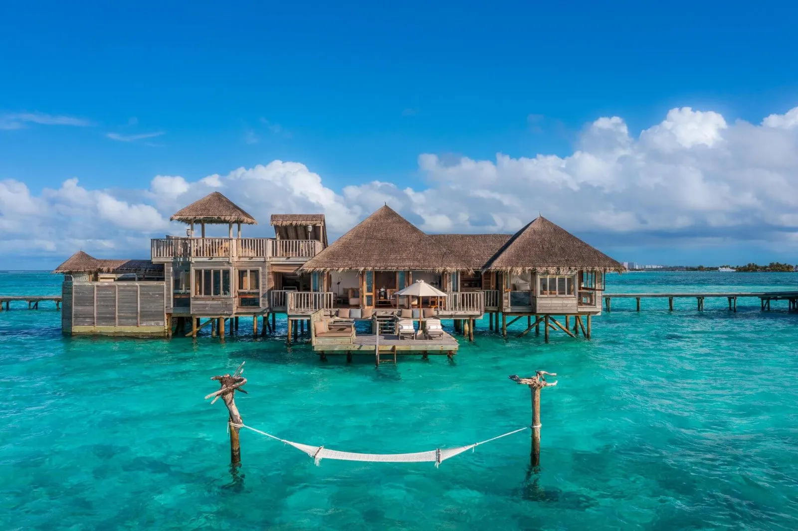 The Gili Lagoon Residence, on 2 floors, with its hammock over the lagoon