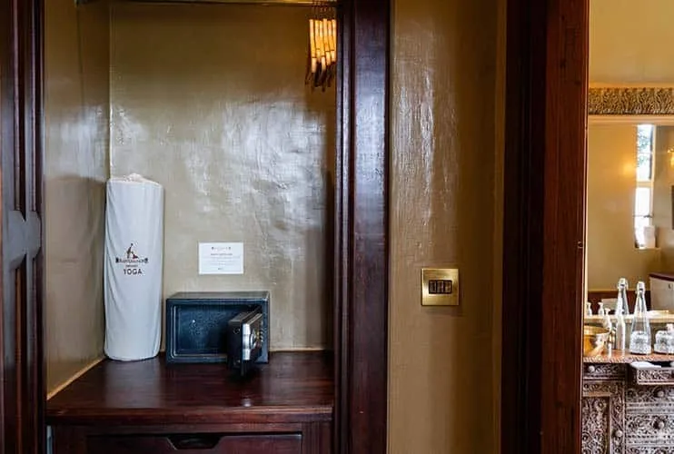 Official photograph of the Marlon room at Giraffe Manor