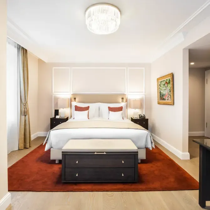 Design Deluxe Lake View