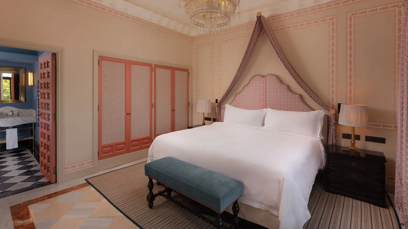Suite Deluxe — letto king · Hotel Alfonso XIII
