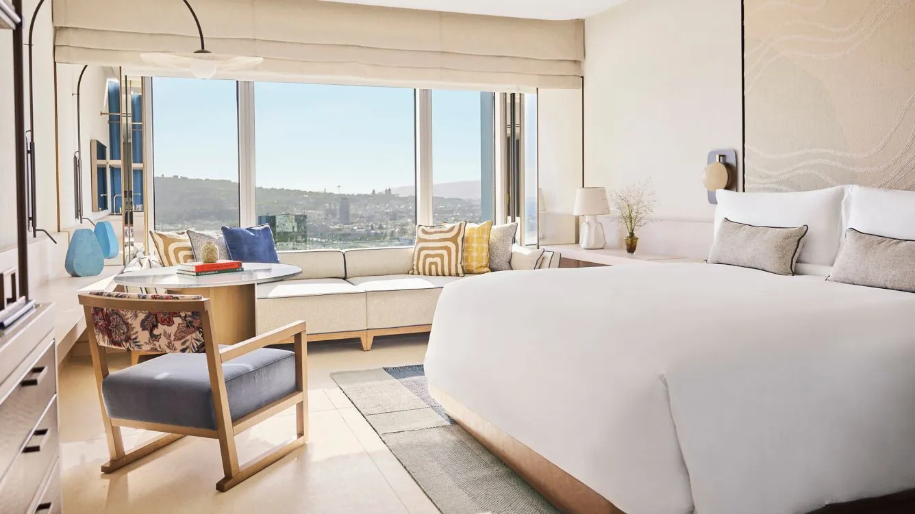 Panorama — king, city view · Hotel Arts Barcelona