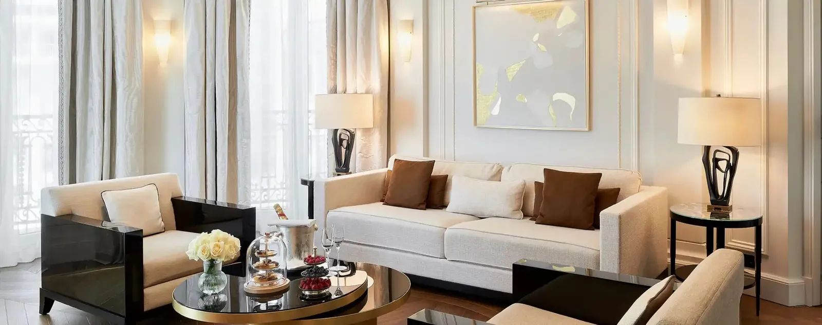 The living room in the Deluxe Suite with city view