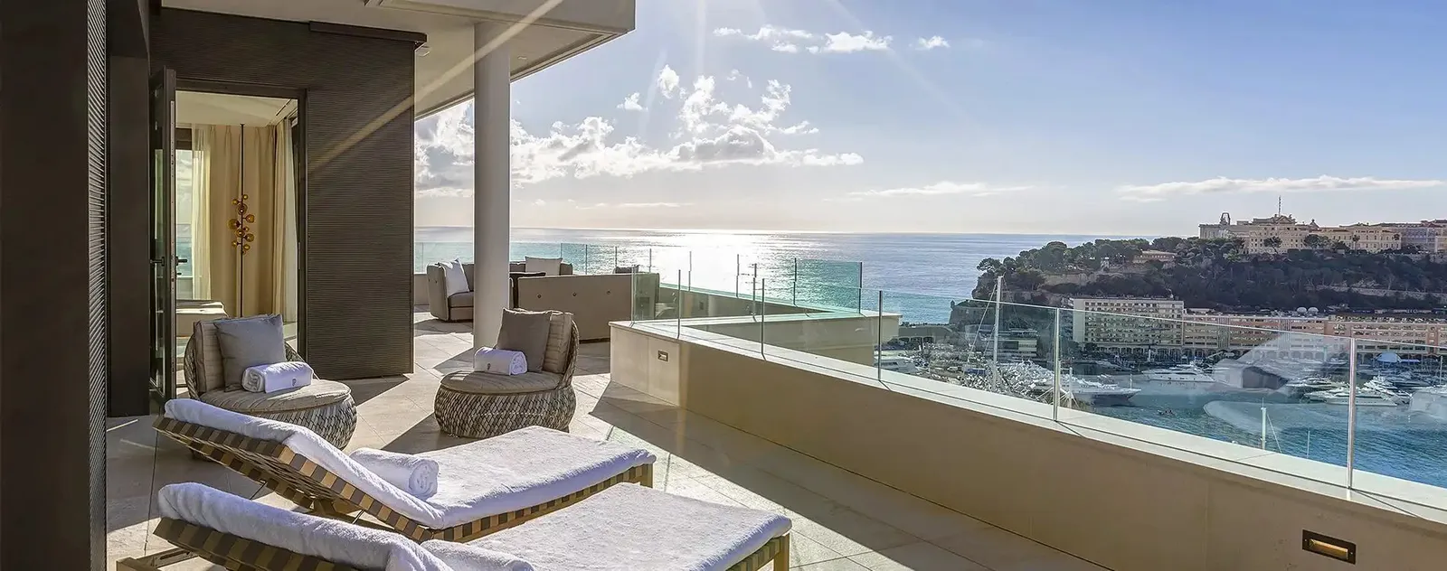 The terrace of the Diamond Suite Princess Grace