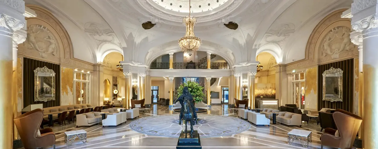 The lobby at Hôtel de Paris Monte-Carlo