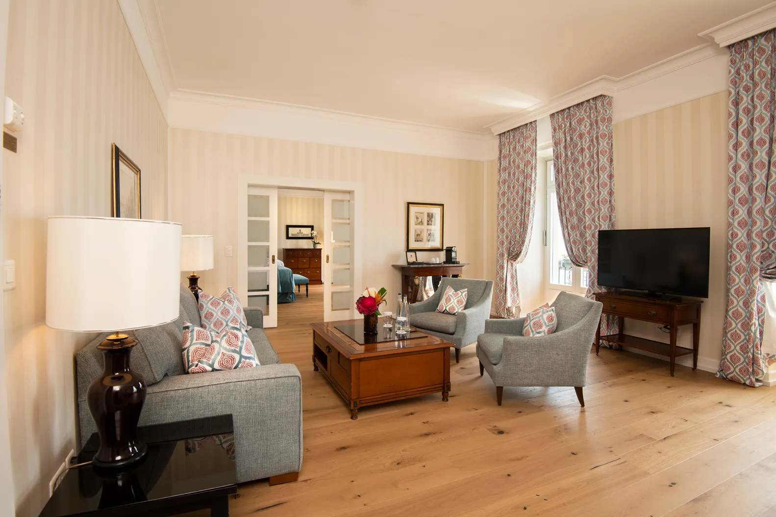 Il salotto della Belle Epoque Lake Suite