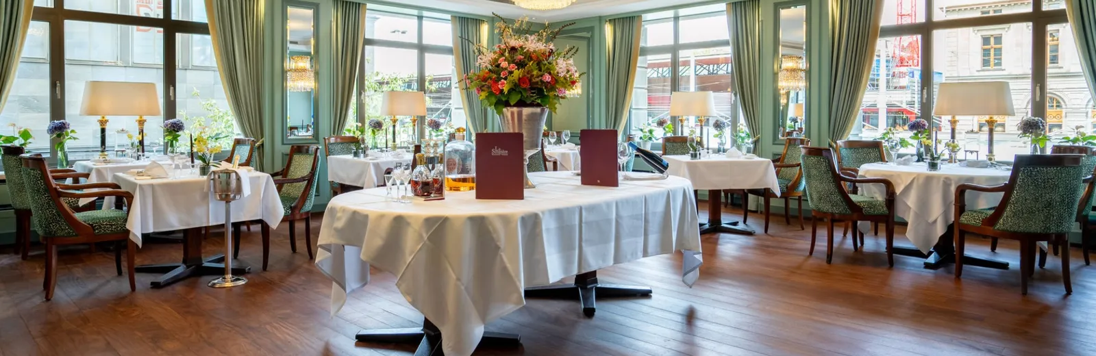Tables at La Soupière