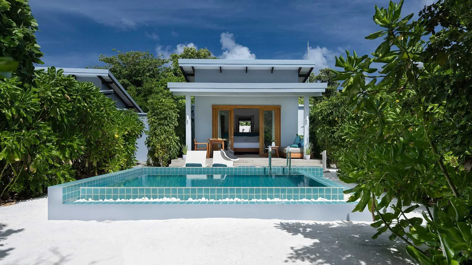 The villa with its private pool in front of the terrace.