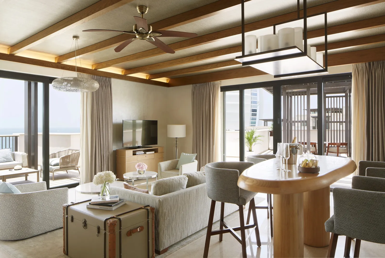 2 Bedroom Burj View Family Suite