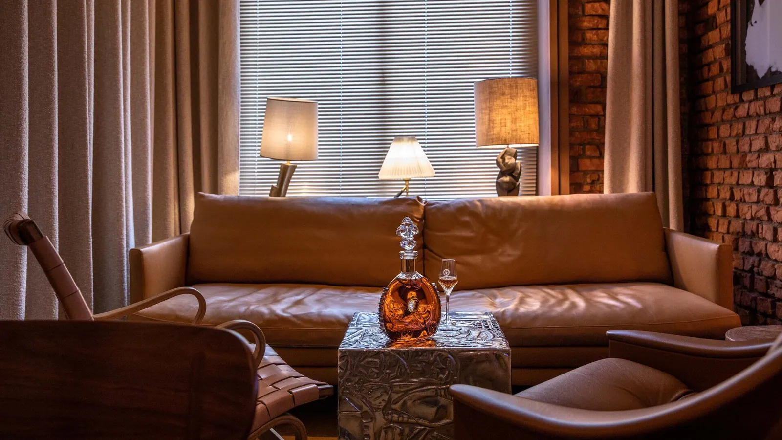 Cigar lounge armchairs