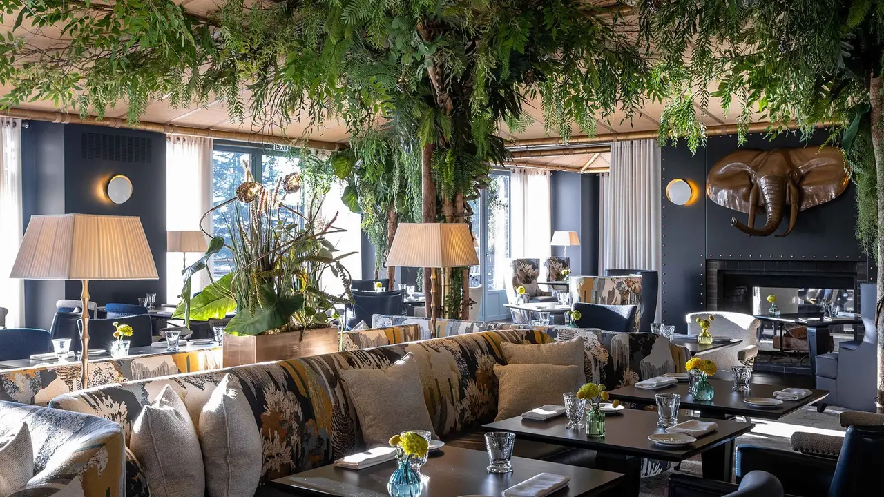 Loti dining room