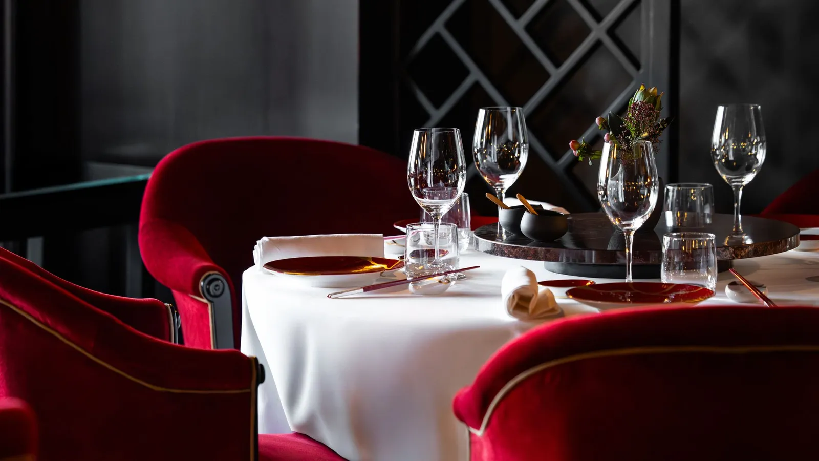 A table at Tsé Fung