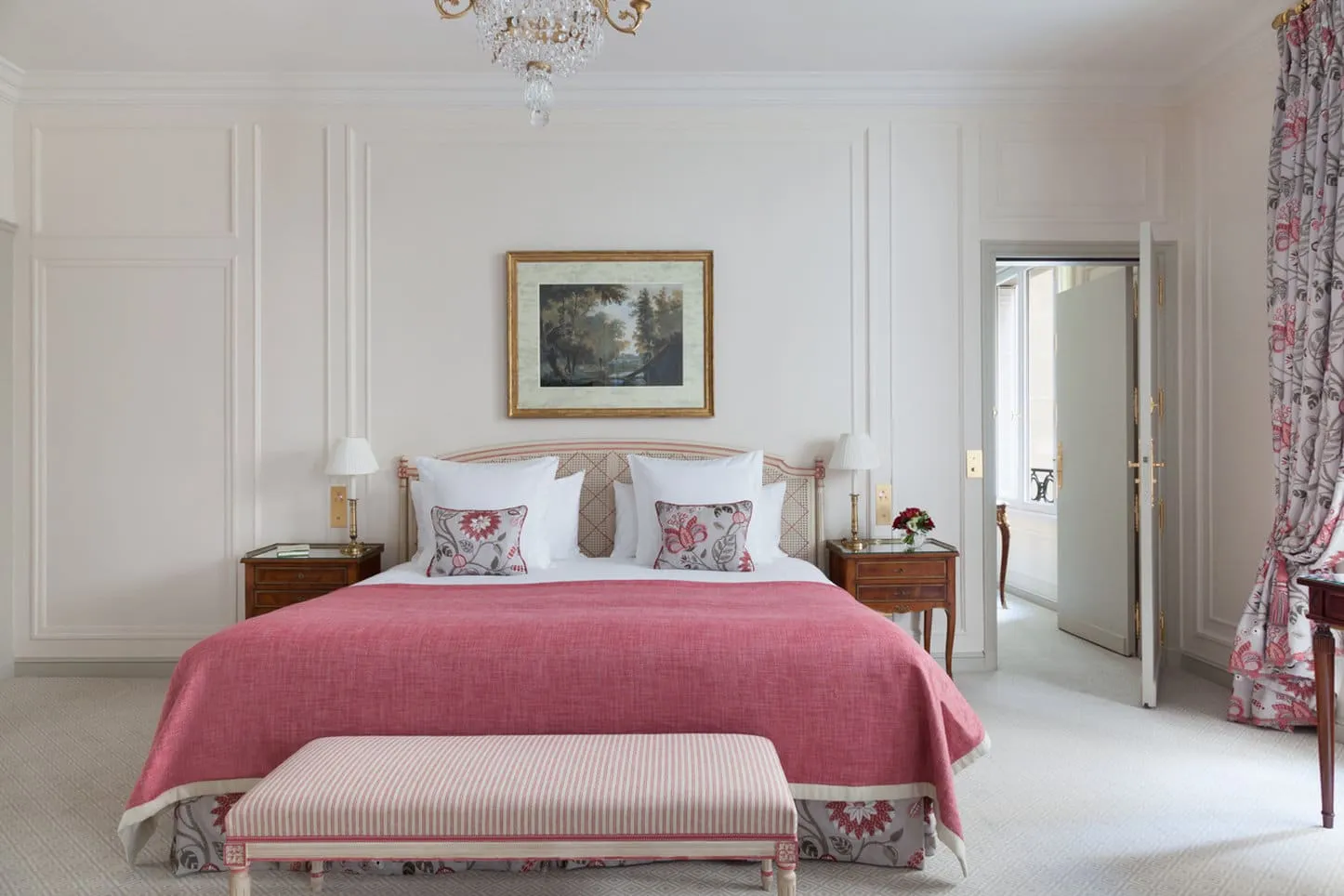 The interior of Deluxe Suite · Le Bristol Paris
