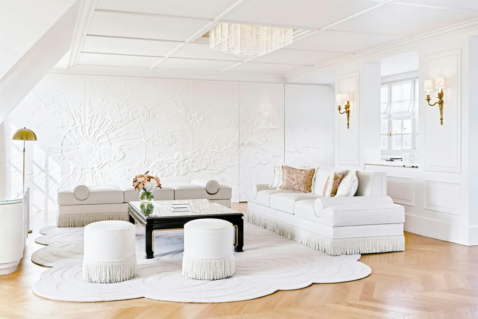 The interior of Suite Honeymoon · Le Bristol Paris