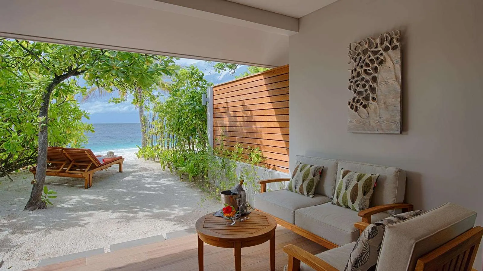 A Beach Suite living room, open to the beach
