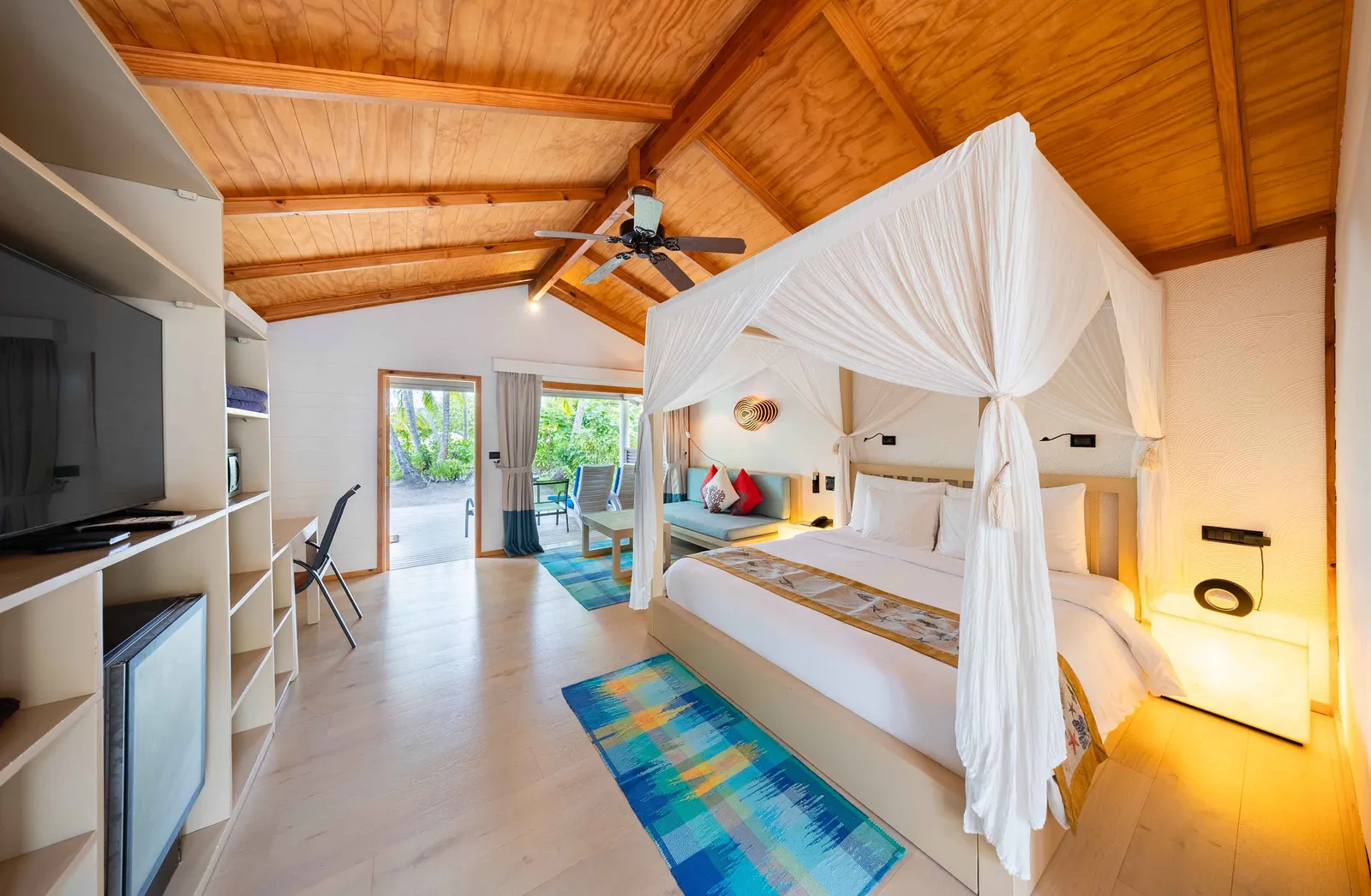 Jacuzzi Beach Villas at Meeru