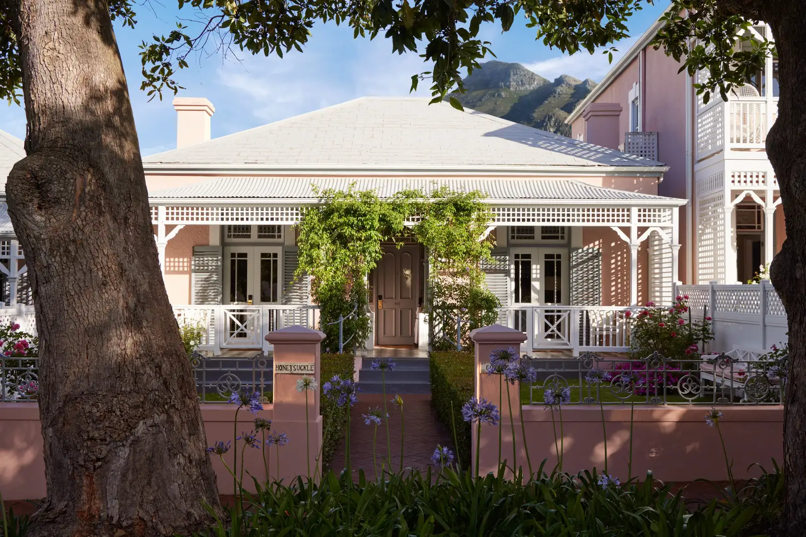 Official photograph of the Honeysuckle Suite category at Mount Nelson