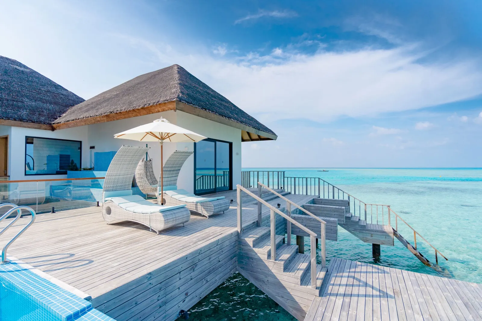 Grand Atlantis deck, pool edge and steps towards the sea