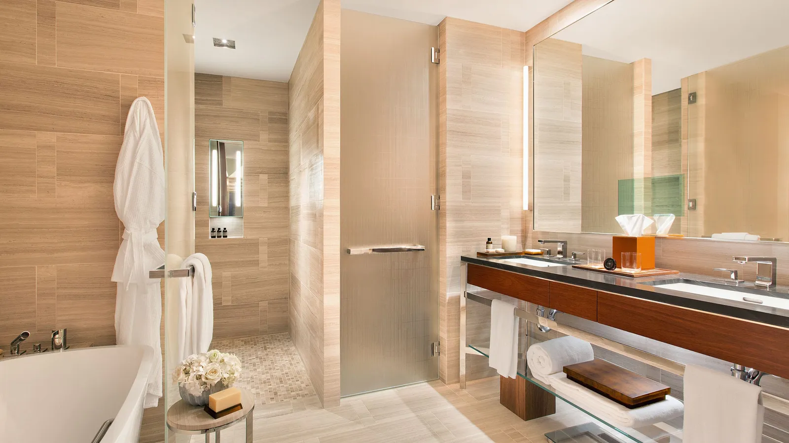 Double vanity and bathtub in the photo the hotel assigns to its connecting king rooms