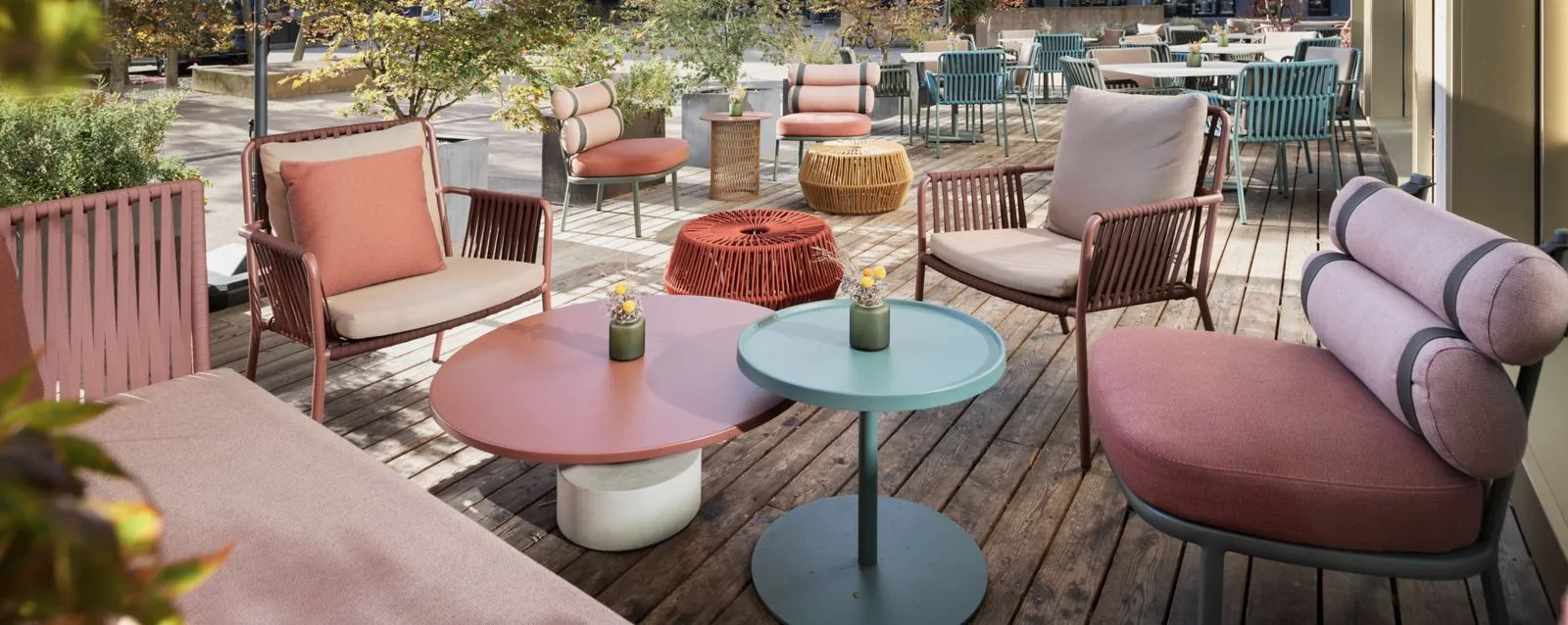 La terrazza con sedute e piante