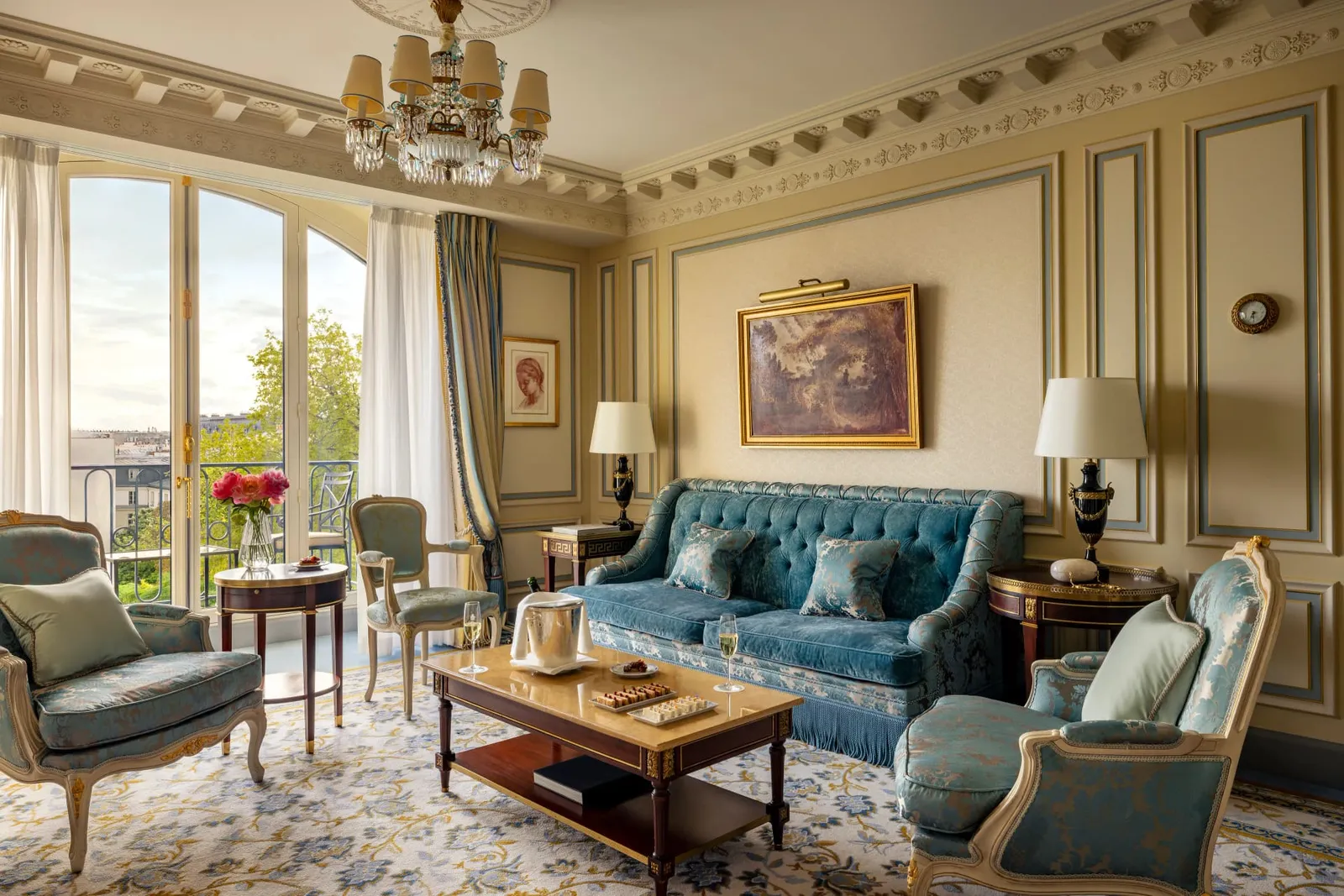 The interior of the Executive Suite · Ritz Paris