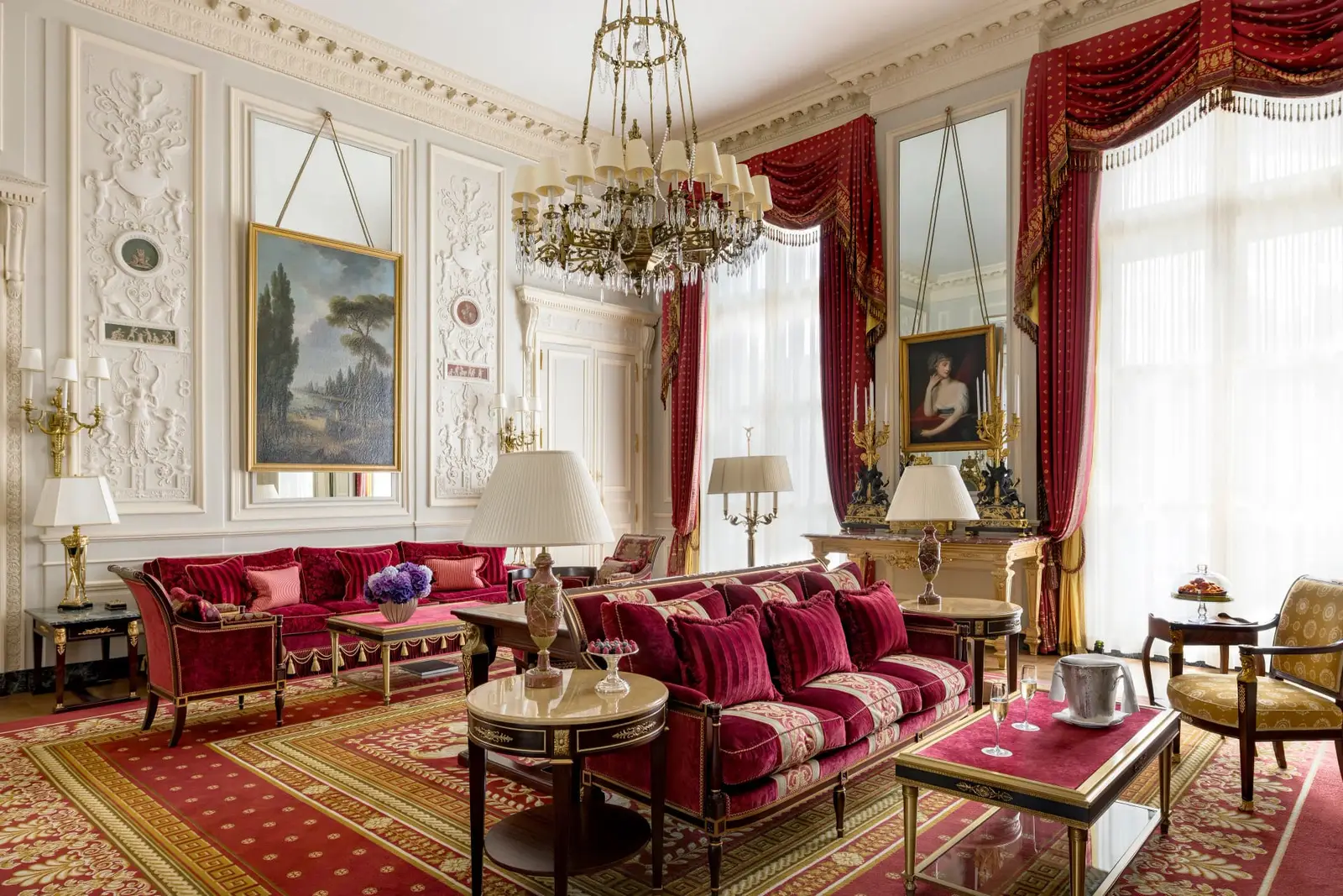 The interior of the Suite Impériale · Ritz Paris