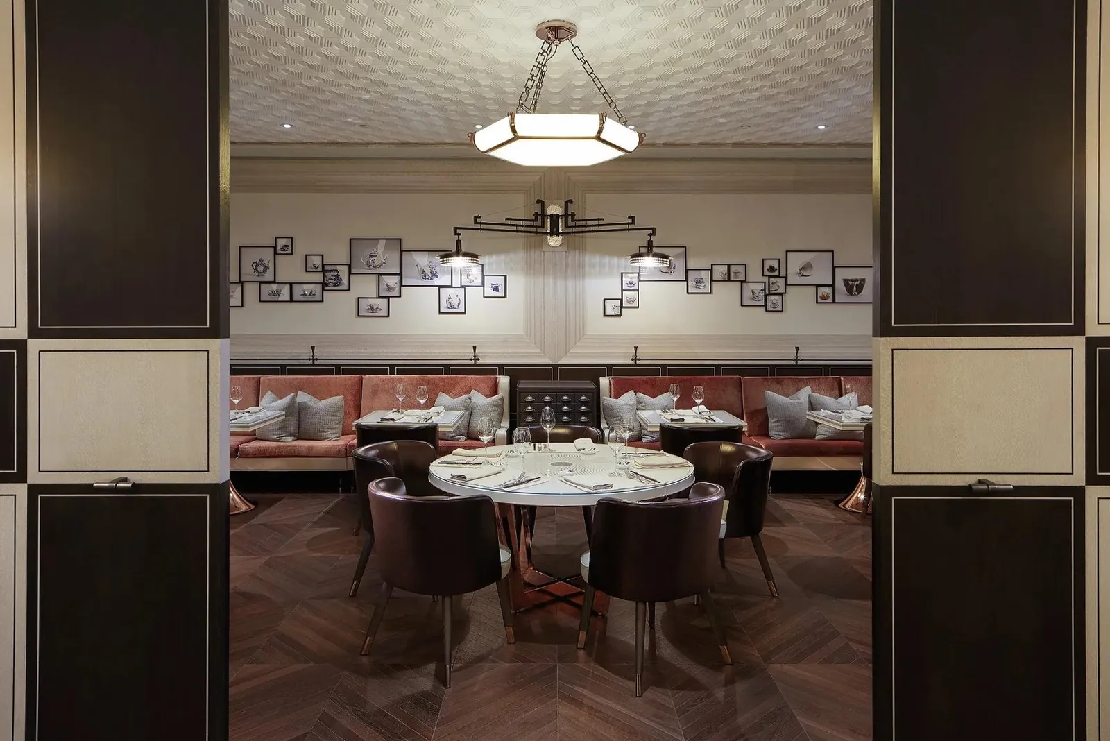 Holt’s Café