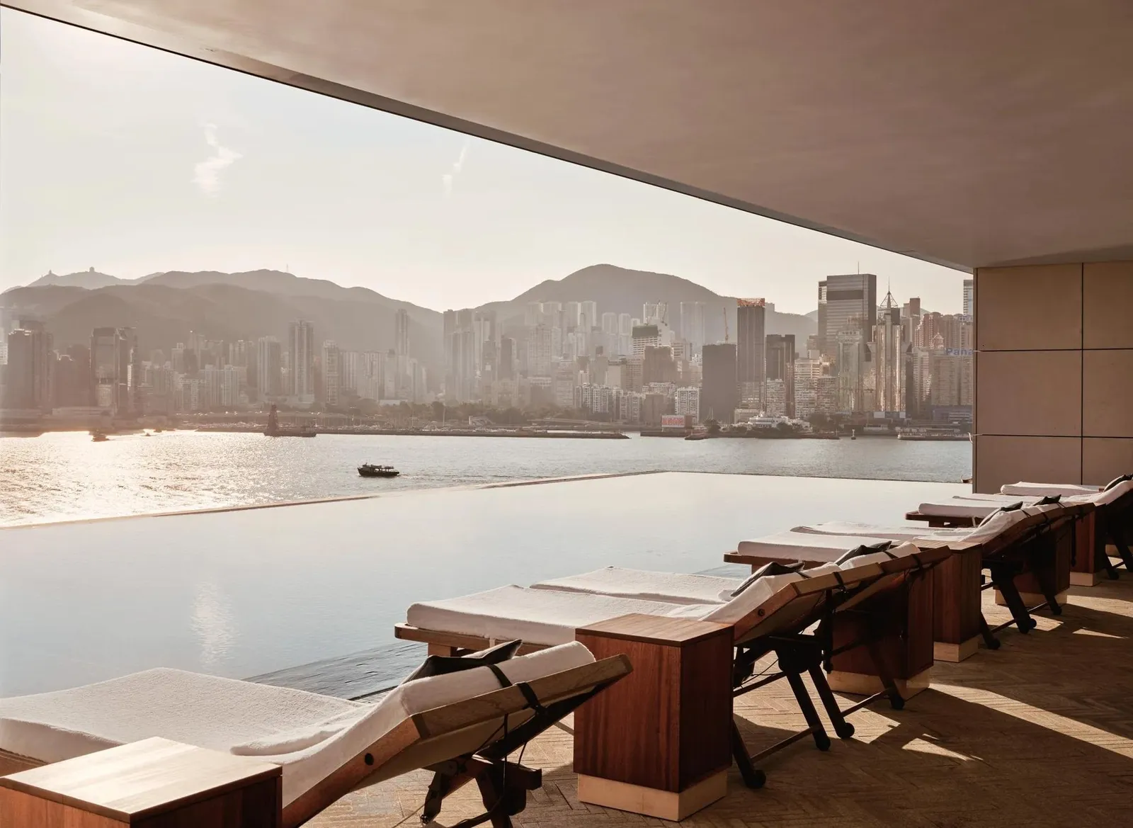 The 6th-floor infinity pool at Rosewood Hong Kong