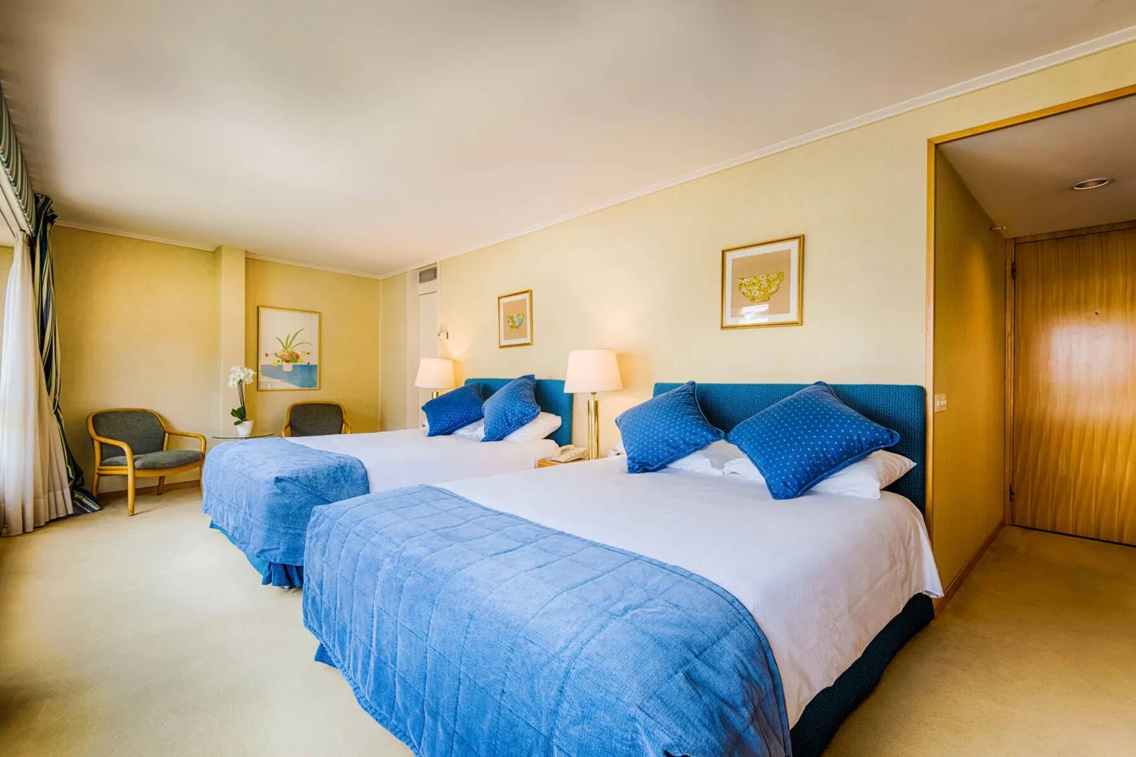 The Superior Family Room’s 2 beds