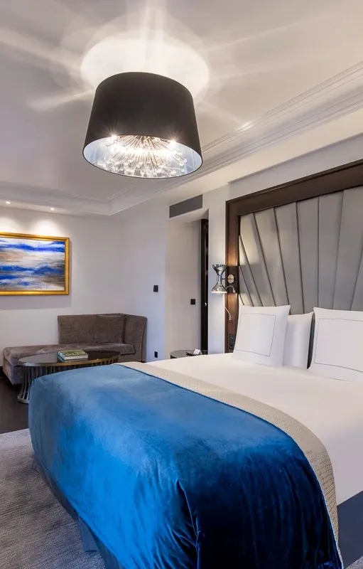 Signature Royal Suite