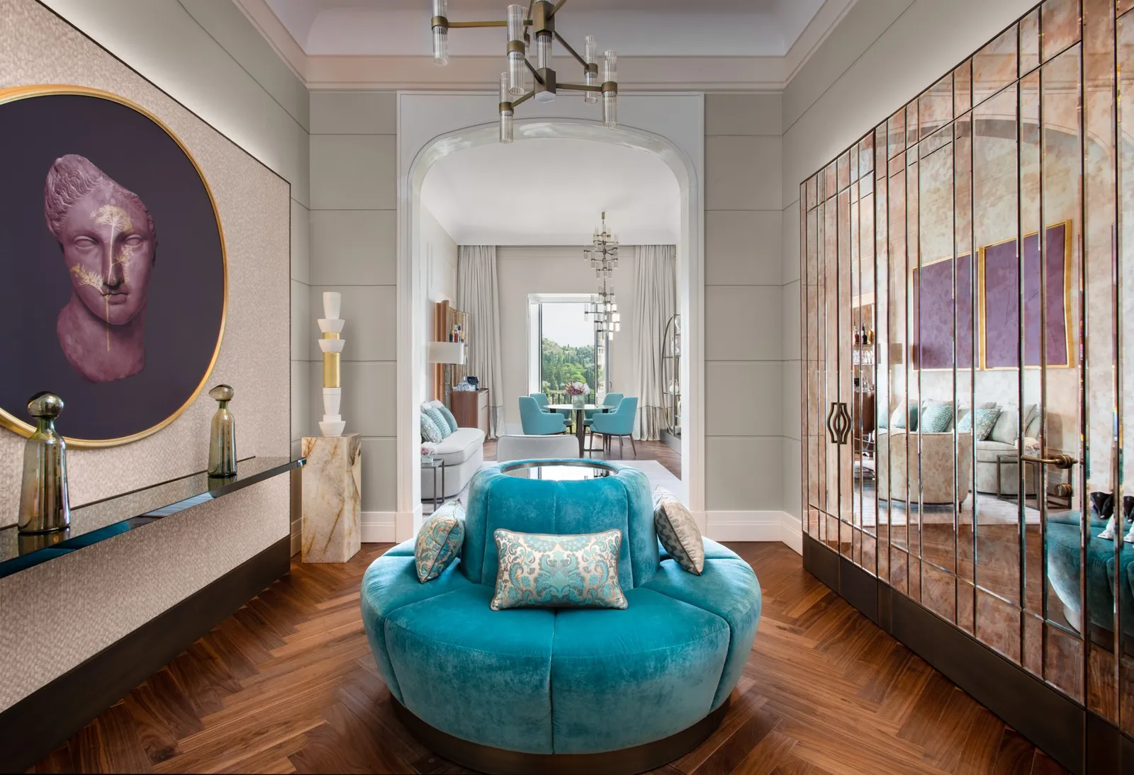 Turquoise sofa and painted ceiling in the Princess Cecilie Suite