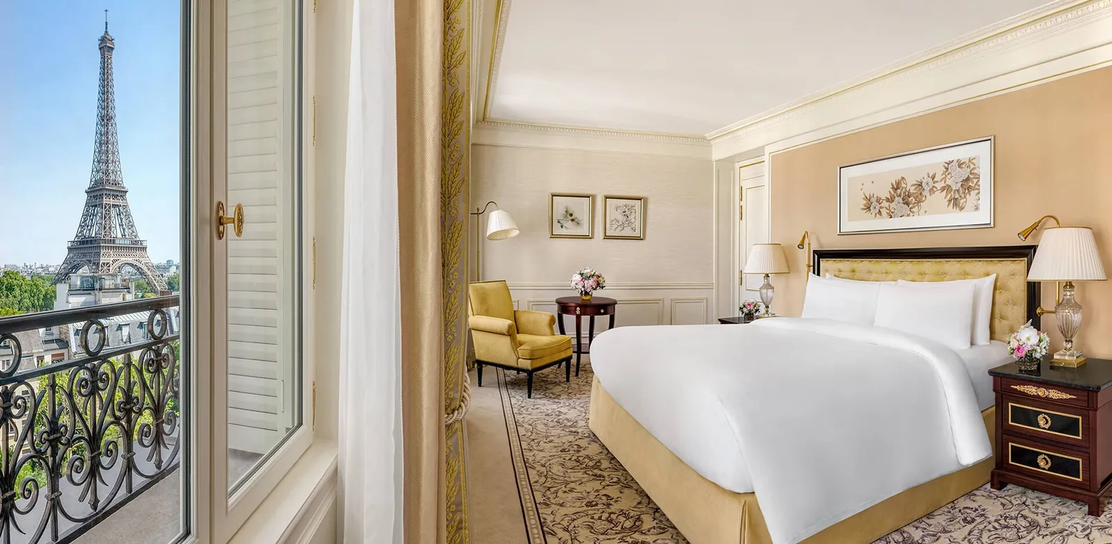 Connecting Family Eiffel View Suite · Shangri-La Paris