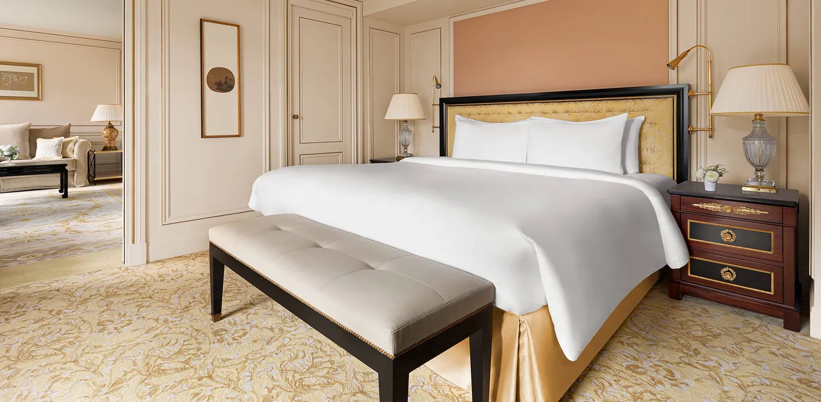 Junior Suite Paris View · Shangri-La Paris